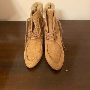 Women’s Ugg chinky heel ankle boot. Lace up.